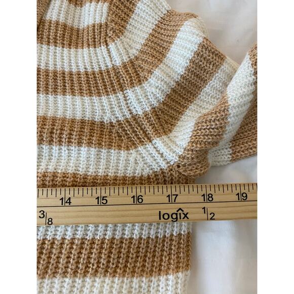 American Eagle Tan and White Striped Collared Sweater - Picture 5 of 7